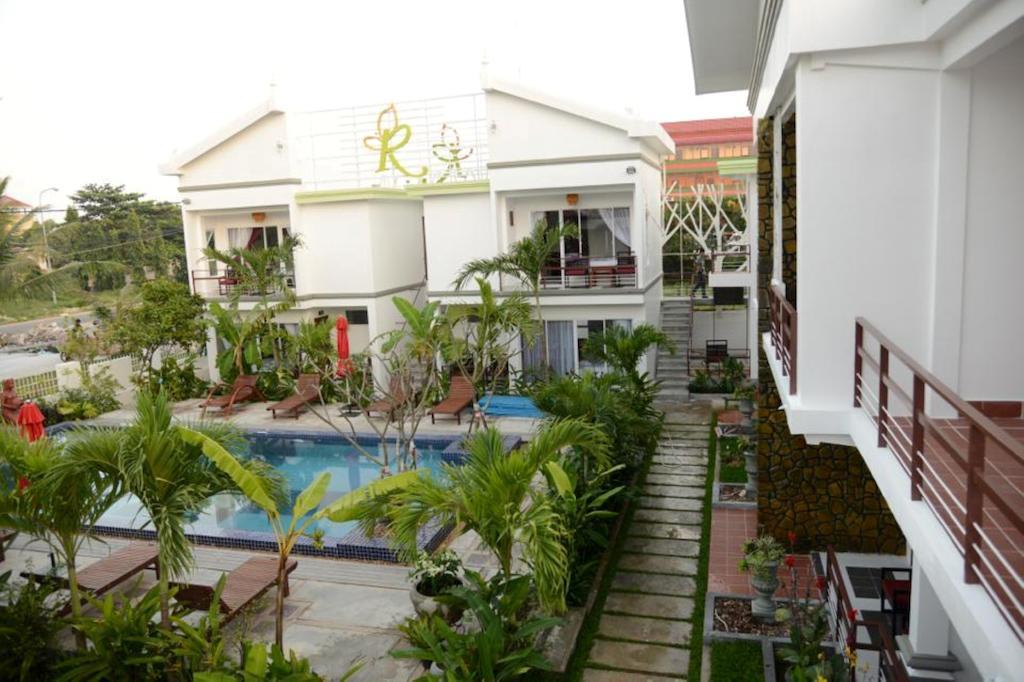 Ropanha Boutique Hotel 시아누크빌 외부 사진
