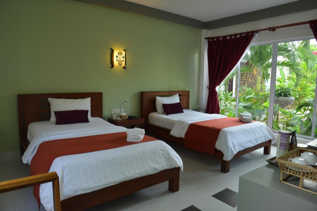 Ropanha Boutique Hotel 시아누크빌 외부 사진