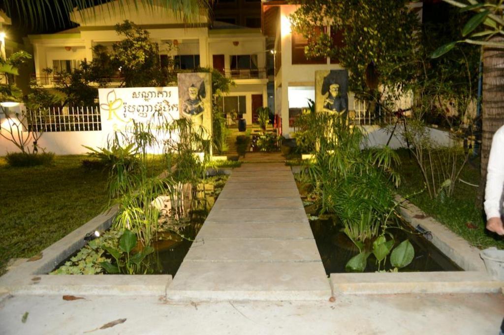 Ropanha Boutique Hotel 시아누크빌 외부 사진